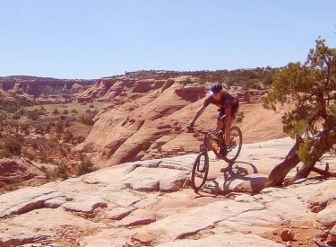 Looking west as we roll the edge of Bull Canyon.