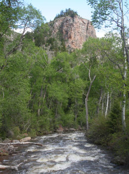 View over non-dry Dry Fork. Pretty ride! And a bit different from other Vernal t...